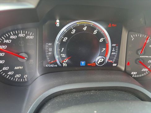 Used 2018 Chevrolet Corvette Stingray Coupe w/ 1LT image 7