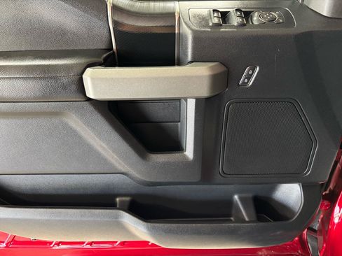 Used 2018 Ford F150 Raptor w/ Equipment Group 801A Mid AWD/4WD image 23