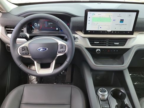 New 2026 Ford Explorer Active w/ Active Comfort Package image 8