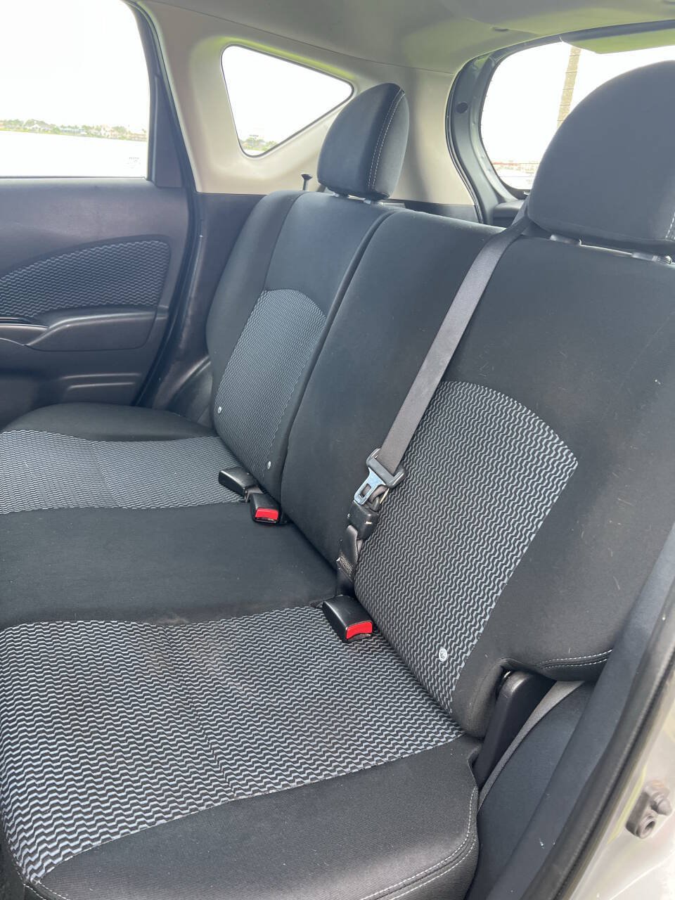 Used 2015 Nissan Versa Note SV FWD image 12