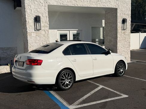 Used 2013 Volkswagen Jetta TDI image 15