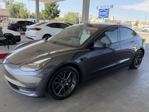Used 2021 Tesla Model 3 Long Range AWD/4WD image 3