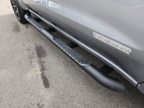 Used 2025 GMC Sierra 1500 Elevation image 15