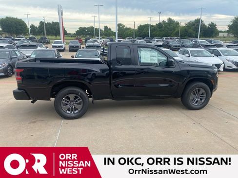 New 2025 Nissan Frontier SV image 6