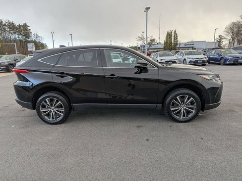 Used 2024 Toyota Venza LE image 7