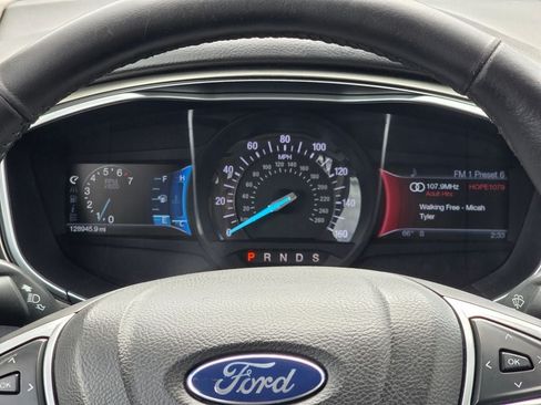 Used 2014 Ford Fusion SE w/ Equipment Group 202A FWD image 19