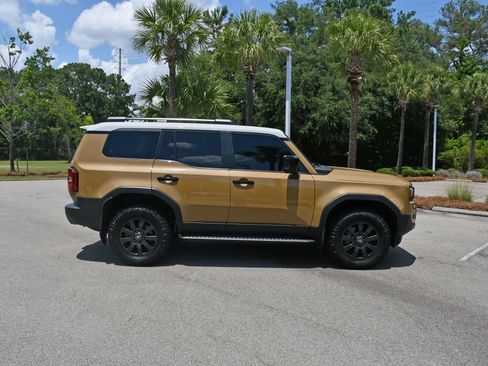 Used 2025 Toyota Land Cruiser w/ Premium Package AWD/4WD image 2