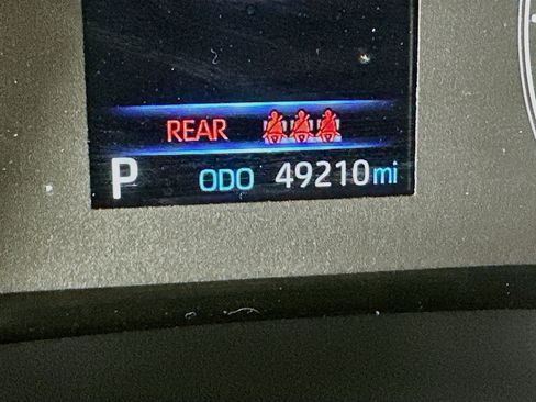 Used 2025 Toyota Corolla LE FWD image 18