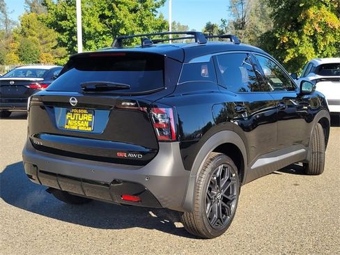 New 2026 Nissan Kicks SR image 4