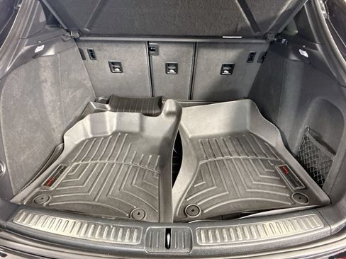 Certified 2021 Porsche Macan AWD/4WD image 25