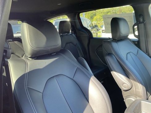 New 2026 Chrysler Voyager LX image 29