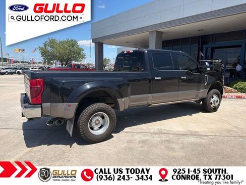 Used 2022 Ford F350 King Ranch w/ King Ranch Ultimate Package AWD/4WD image 3