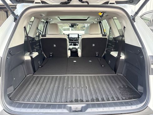 Used 2026 Toyota Grand Highlander Platinum image 45