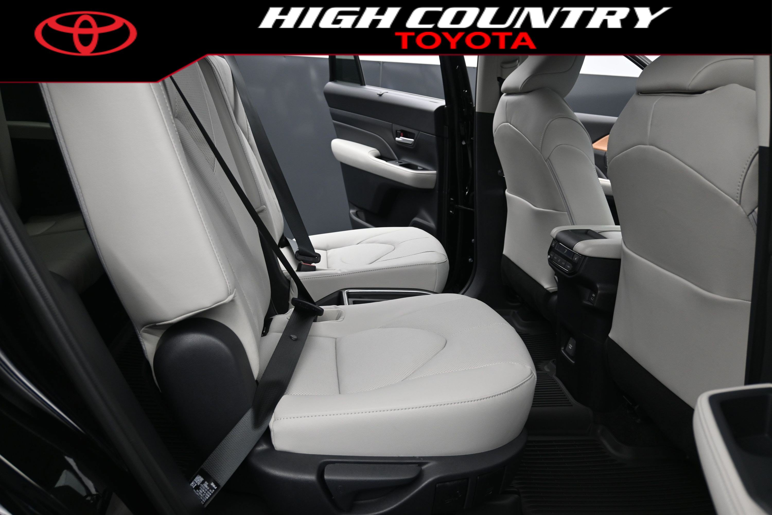 New 2026 Toyota Grand Highlander AWD Hybrid image 26