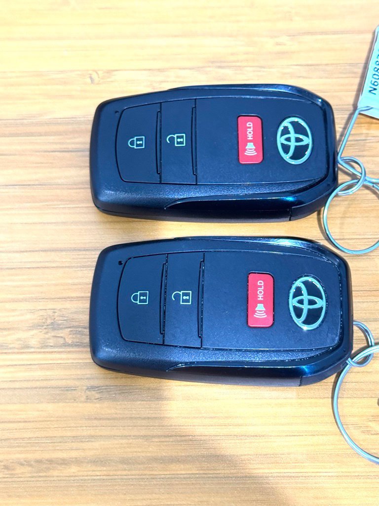 Used 2025 Toyota 4Runner SR5 AWD/4WD image 50