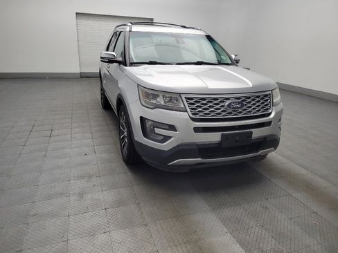 Used 2016 Ford Explorer Platinum image 13