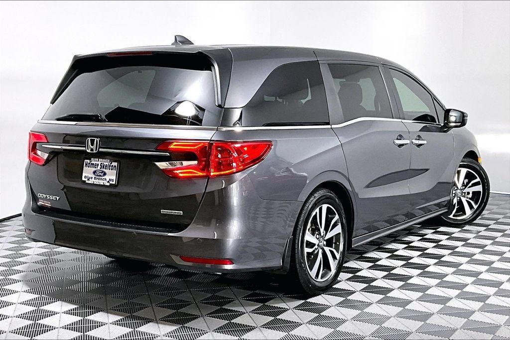Used 2024 Honda Odyssey Touring image 12