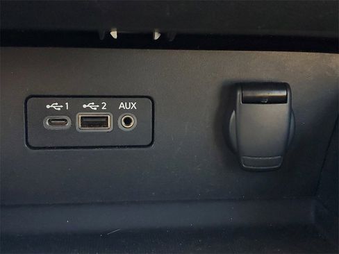 Used 2020 Nissan Altima 2.5 SR w/ Premium Package image 27