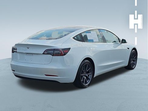 Used 2018 Tesla Model 3 Long Range RWD image 4