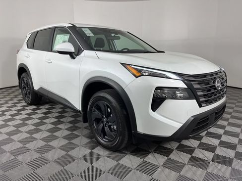 New 2026 Nissan Rogue SV FWD image 3