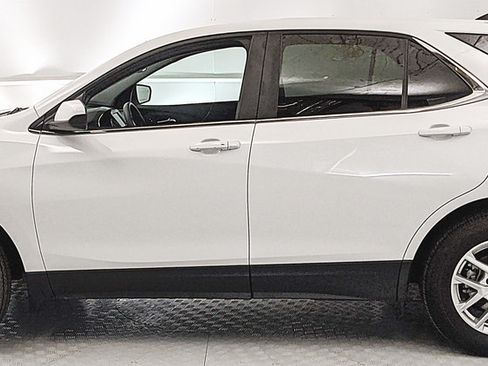 Used 2023 Chevrolet Equinox LT w/ LPO, Floor Liner Package AWD/4WD image 5