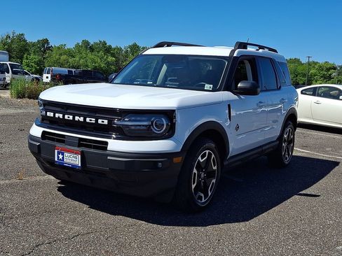 Used 2023 Ford Bronco Sport Outer Banks w/ Tech Package AWD/4WD image 5