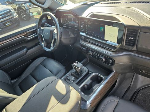 Used 2024 Chevrolet Silverado 1500 RST image 11