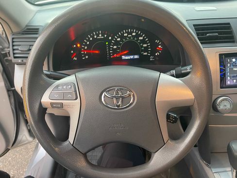 Used 2007 Toyota Camry LE image 23