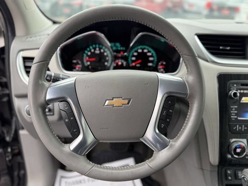 Used 2015 Chevrolet Traverse LT image 20