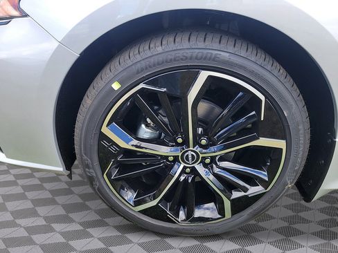 New 2025 Nissan Altima 2.5 SR w/ SR Premium Package image 12