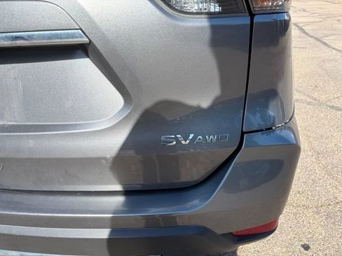 Used 2017 Nissan Rogue SV AWD/4WD image 11