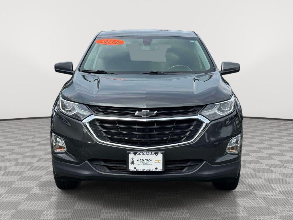 Used 2019 Chevrolet Equinox LT AWD/4WD image 2