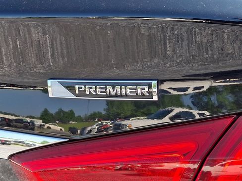 Used 2020 Chevrolet Impala Premier FWD image 32