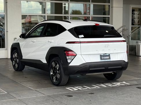 Used 2024 Hyundai Kona SEL image 12