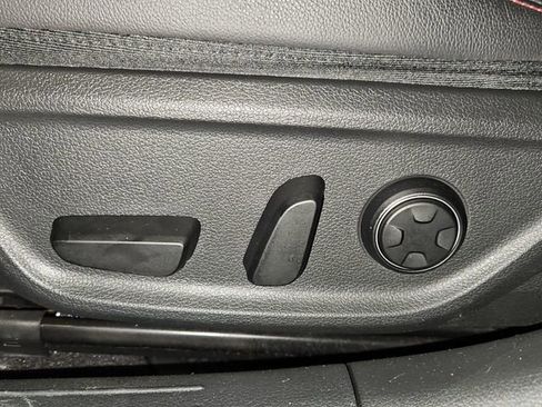 Used 2023 Genesis G70 2.0T w/ Sport Prestige Package image 12