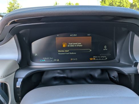 Used 2023 Lincoln Aviator 2WD w/ Premium Package image 28