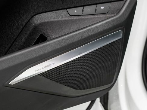 Used 2024 Audi Q8 e-tron Premium Plus w/ Premium Plus Package image 44