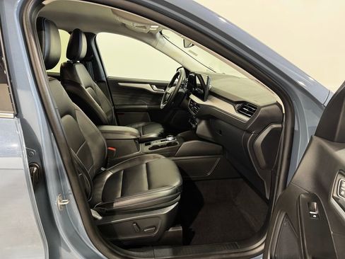 Used 2025 Ford Escape Platinum AWD/4WD image 21