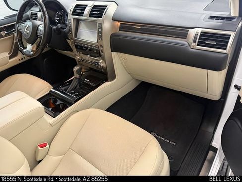 Used 2021 Lexus GX 460 Premium w/ Accessory Package AWD/4WD image 11