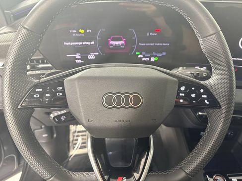 Used 2025 Audi SQ6 e-tron Premium Plus w/ Premium Plus AWD/4WD image 13