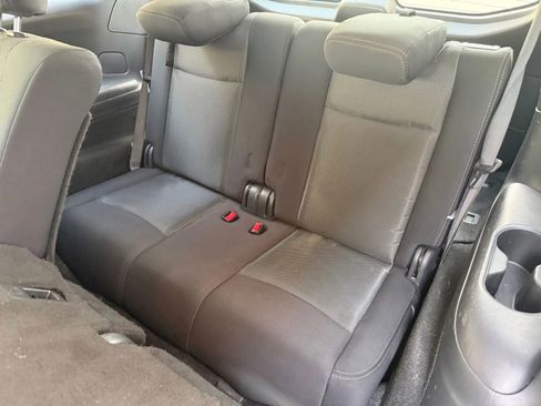 Used 2020 Nissan Pathfinder SV FWD image 12