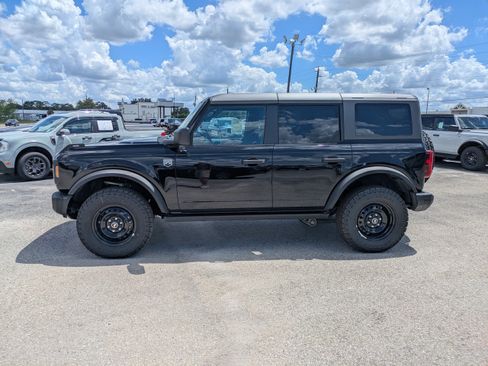 New 2026 Ford Bronco Big Bend w/ Black Diamond Package AWD/4WD image 7