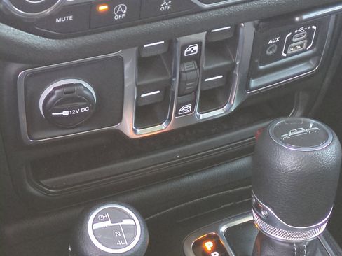 New 2026 Jeep Gladiator Sport image 30