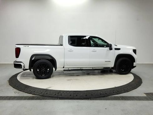 Used 2024 GMC Sierra 1500 Elevation AWD/4WD image 9