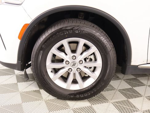 Used 2023 Dodge Durango SXT AWD/4WD image 18