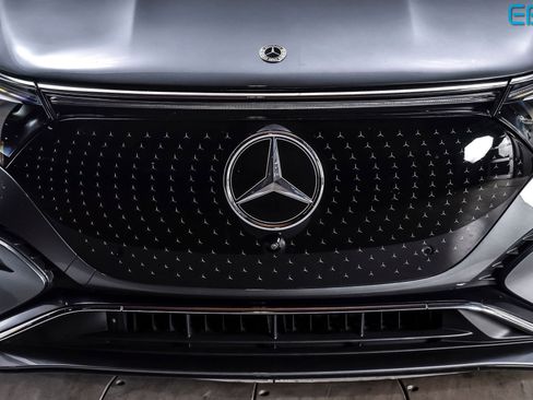 Used 2023 Mercedes-Benz EQS 580 4MATIC SUV image 9