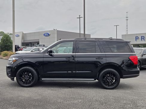 Used 2023 Ford Expedition XLT RWD image 13