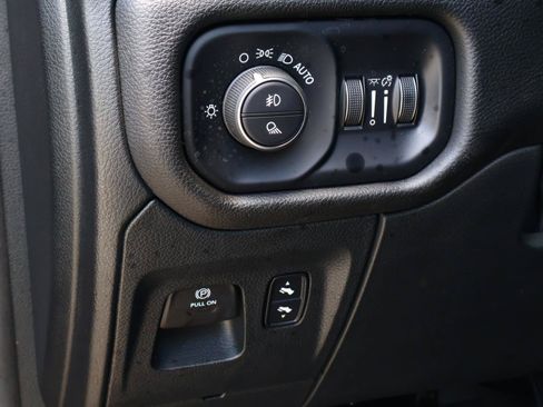 Used 2024 RAM 1500 Laramie AWD/4WD image 25