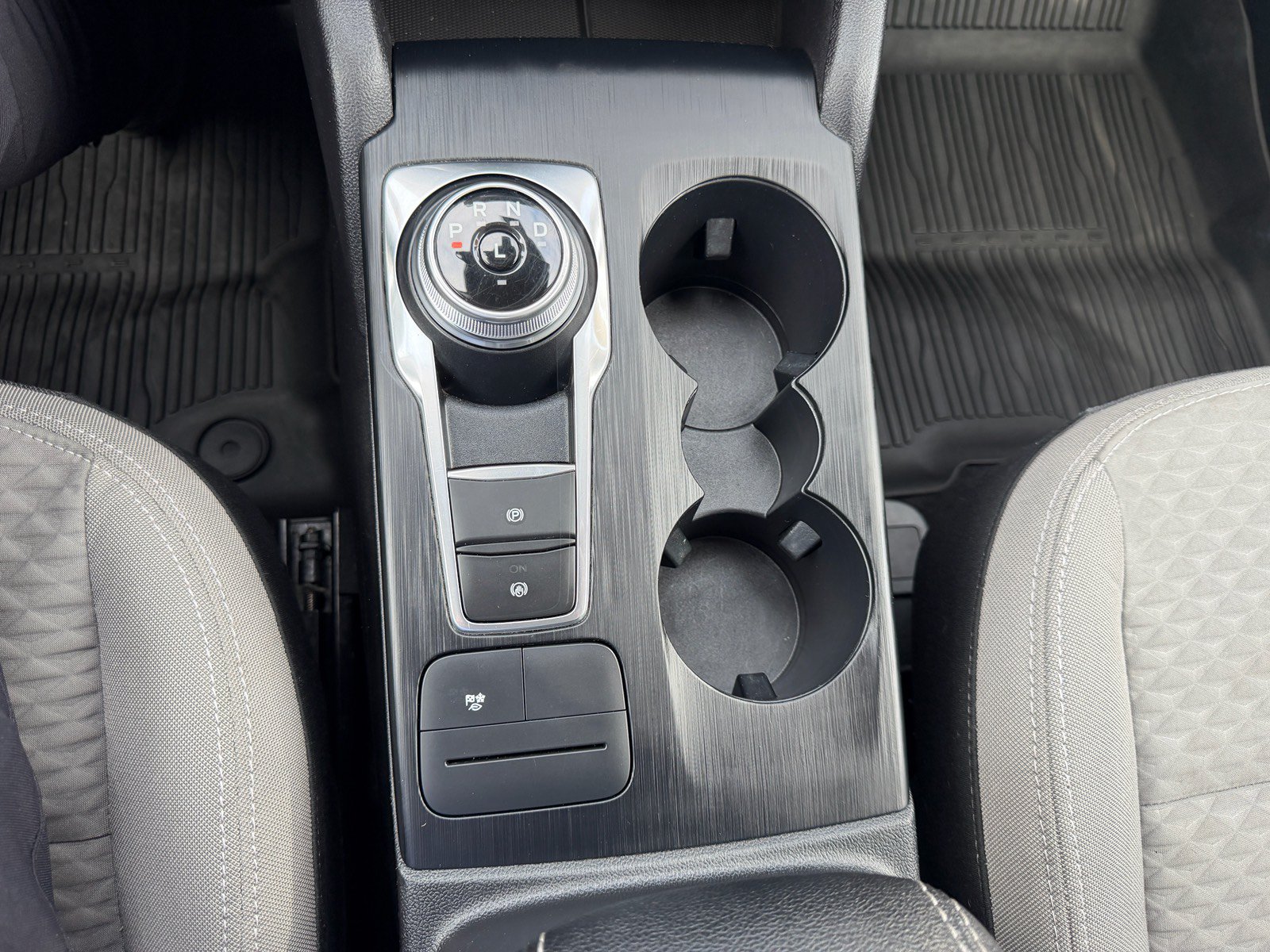 Used 2022 Ford Escape SE FWD image 22