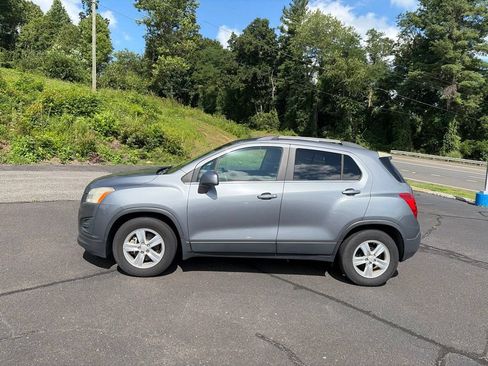 Used 2015 Chevrolet Trax LT FWD image 6
